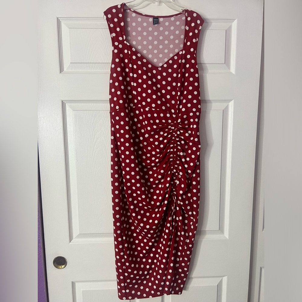 SHEIN Red and White Ruched Midi Dress V-Neck Sleeveless